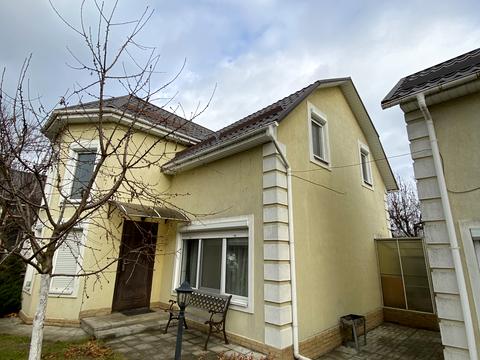 дом по адресу Центральна ул.