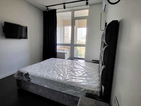 квартира за адресою Джона Маккейна вул. (Івана Кудрі), 1