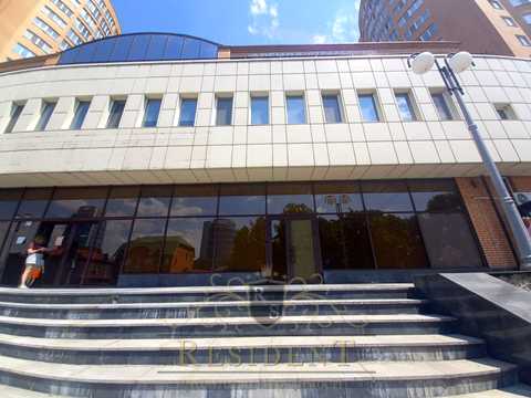 комерційна за адресою Павла Нірінберга вул. (Баумана), 33