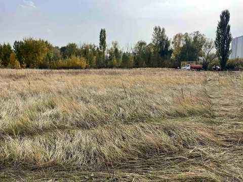 участок по адресу с. Погребы, 