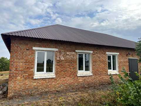 комерційна за адресою с. Росава, Підгірний, 1