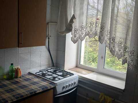 квартира по адресу Строителей ул., 3
