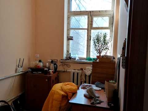 комерційна за адресою Миру просп., 243