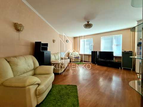 квартира за адресою Микільсько-Слобідська вул., 2-Б