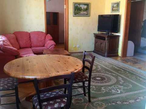 квартира за адресою Героїв Оборони вул., 3