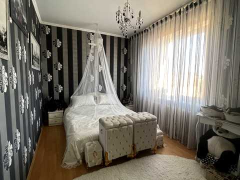 будинок за адресою Космонавтів, 21