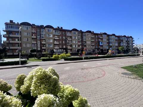 квартира за адресою Івана Сльоти вул., 49