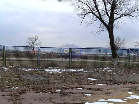 комерційна за адресою Центральна, 1