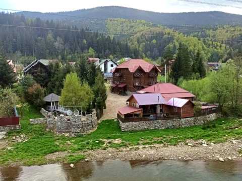 коммерческая по адресу Грушевського, 188г