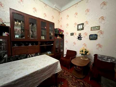 будинок за адресою Володимира Івасюка вул. (Морозова), 13