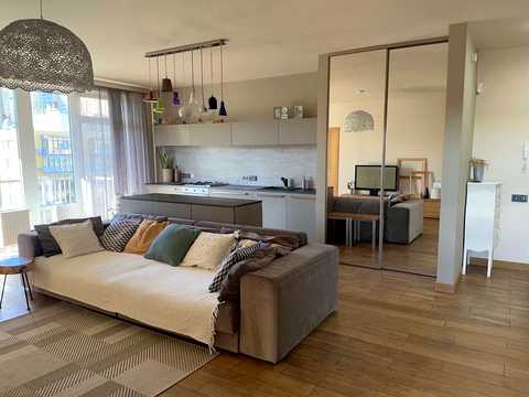 квартира за адресою Замковецька вул., 102