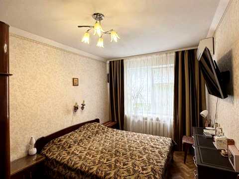 квартира за адресою Великотирнівська вул., 16