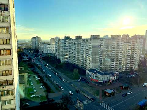 квартира за адресою Київ, Миколи Бажана просп., 24/1