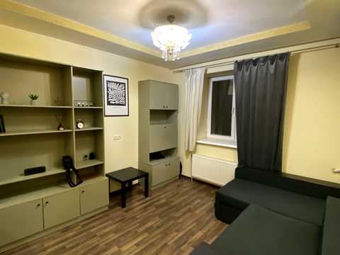 квартира за адресою Співдружності вул., 1
