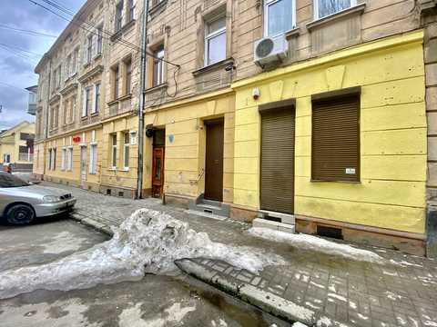 комерційна за адресою Крехівська вул.