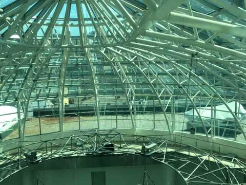 комерційна за адресою Басейна вул., 1/2