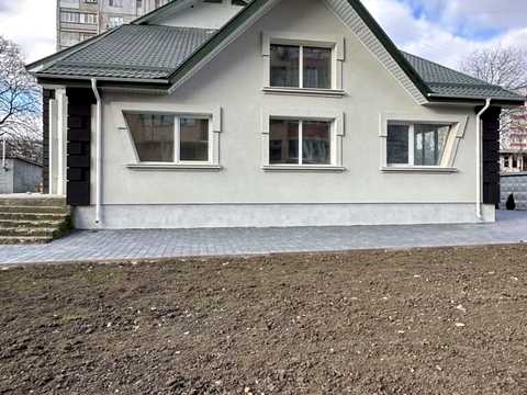 дом по адресу Подільська ул.
