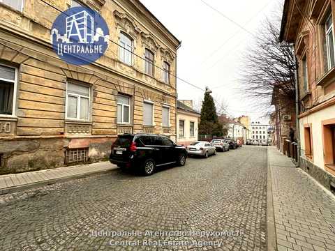 коммерческая по адресу Льва Толстого ул., 9
