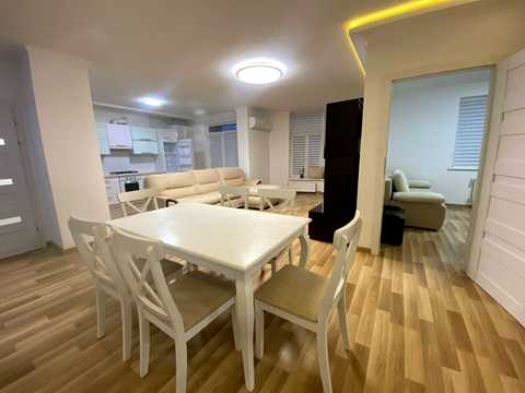 квартира за адресою Залізнична вул., 23