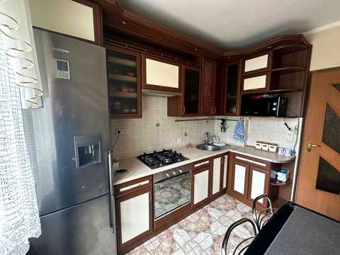 квартира за адресою Хуторівка, 42