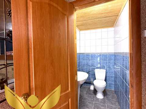 комерційна за адресою Холодноярська вул. (Московська), 100