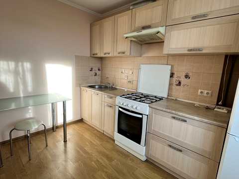 квартира за адресою Теплична вул., 42