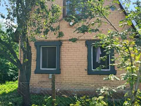 дом по адресу Центральна, 38