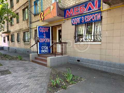 комерційна за адресою Романа Шухевича вул. (Мусоргського), 9