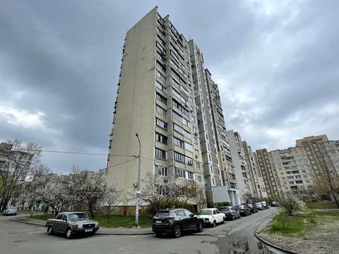 квартира по адресу Ларисы Руденко ул., 13