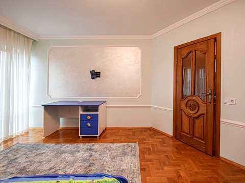 дом по адресу Леси Украинки ул., 1
