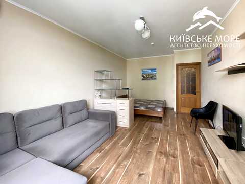квартира за адресою Воскресенська вул., 12-Б