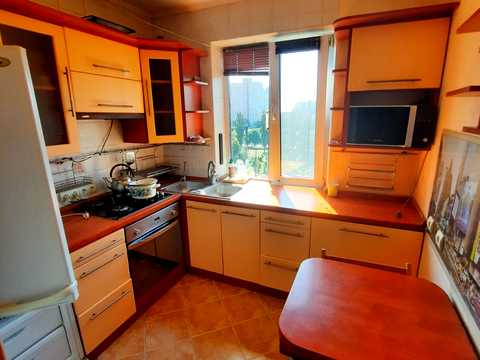 квартира за адресою Леся Курбаса просп., 10-Б