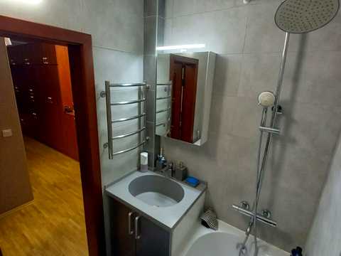 квартира за адресою Анни Ахматової вул., 35-Б