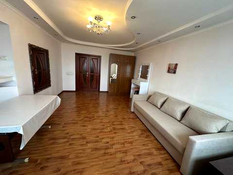 квартира за адресою Михайла Котельникова вул., 1