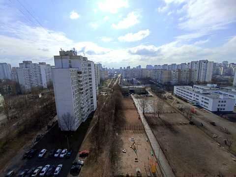 квартира за адресою Ревуцького вул., 11-в
