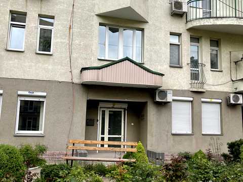 комерційна за адресою Дмитрівська вул., 52-Б
