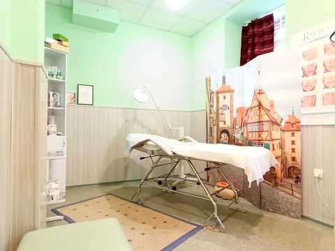 комерційна за адресою Троїцька, 4