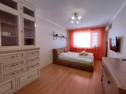 квартира по адресу Патриарха Мстислава Скрипника ул. (Миколи Островського), 7