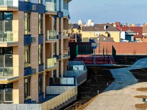 коммерческая по адресу Дубищанская ул., 3