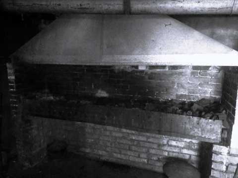 коммерческая по адресу Центральная, 1