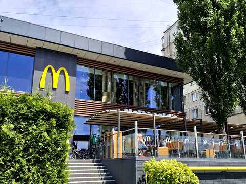 квартира по адресу Героїв Космосу ул., 7