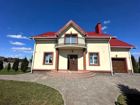 будинок за адресою Центральна