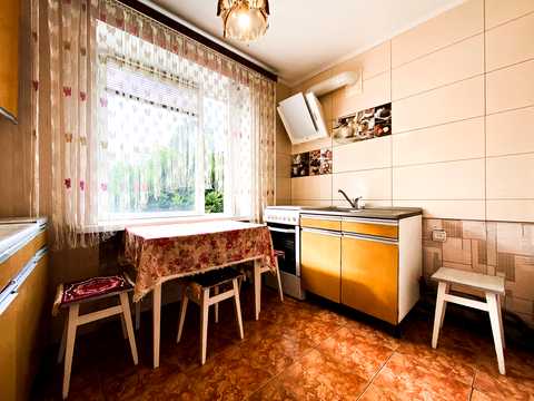 квартира за адресою Конякіна вул., 12а