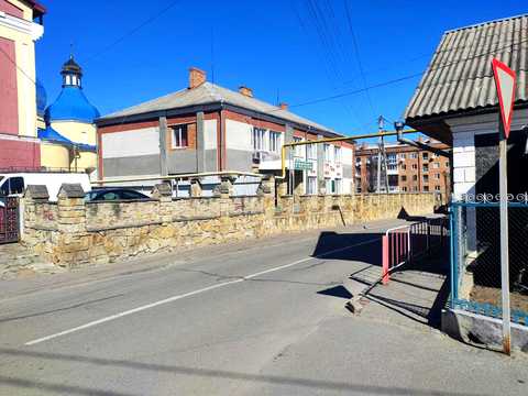 комерційна за адресою Соборний провулок, 3