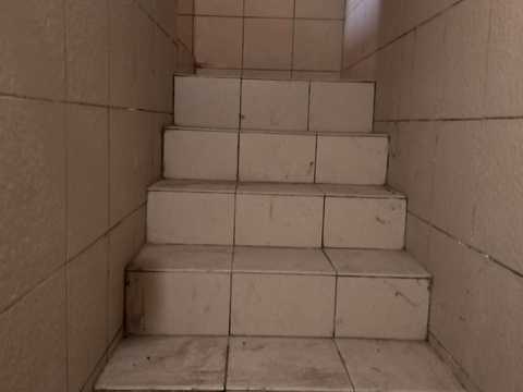 комерційна за адресою Ватутіна, 9