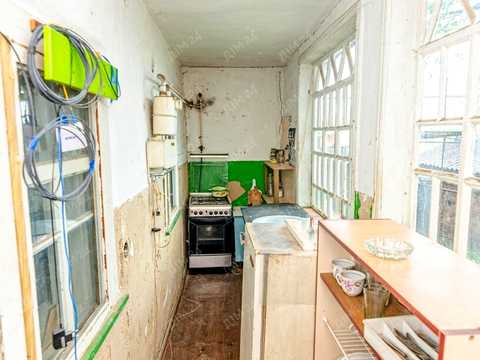 будинок за адресою Центральна, 1
