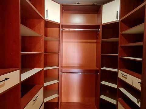 квартира за адресою Тіниста вул., 15