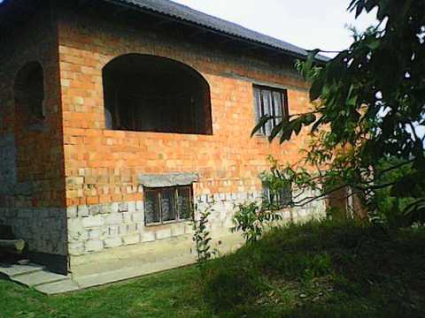 будинок за адресою Кобилянська, 1б
