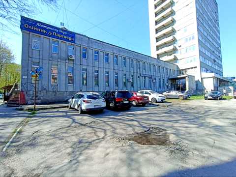 коммерческая по адресу Героїв Майдану ул. (Театральна), 10