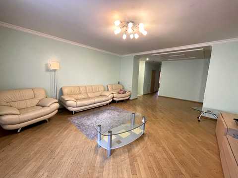 квартира за адресою Дмитрівська вул., 9-11